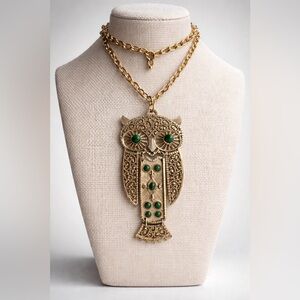 Vintage 1970s Jumbo Gold-Tone Articulated Owl Statement Necklace Green Cabochon